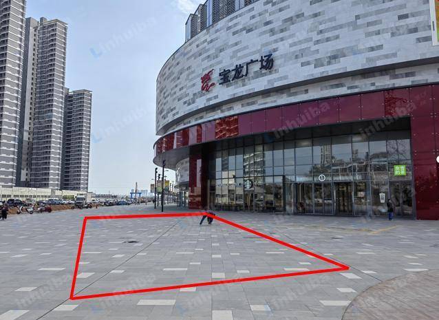 厦门同安宝龙广场 - 1号门外广场