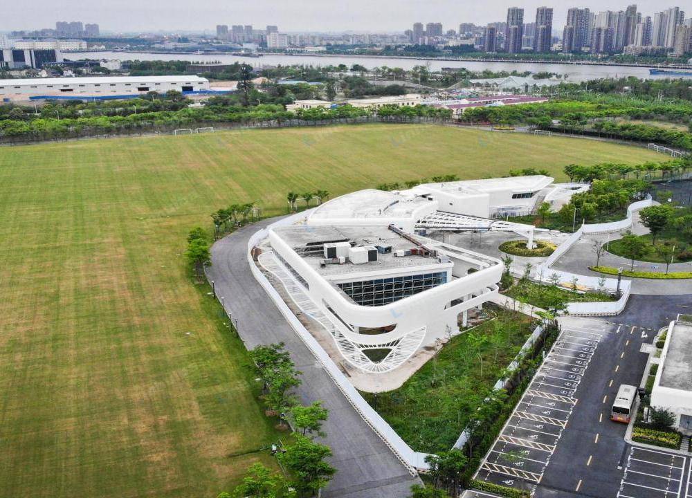 上海前滩体育公园 - 草坪