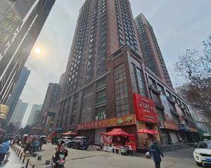 一层物业办公室门口