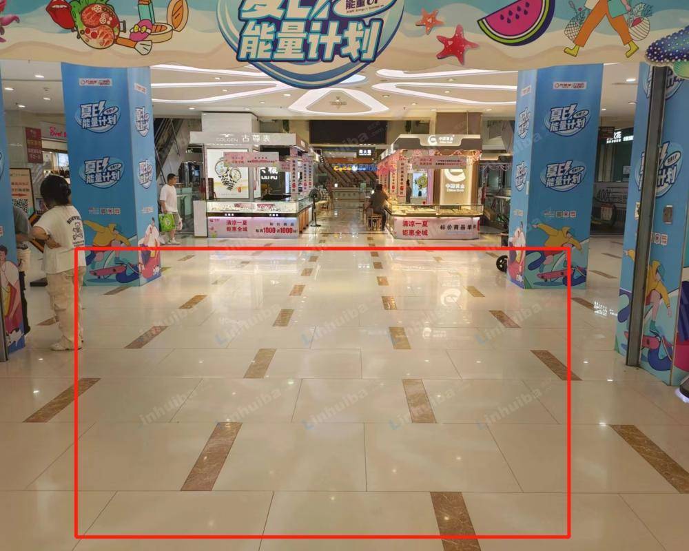 西安万锦城购物中心 - 一楼东门门厅
