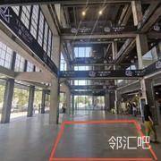 一层中庭玻璃盒子