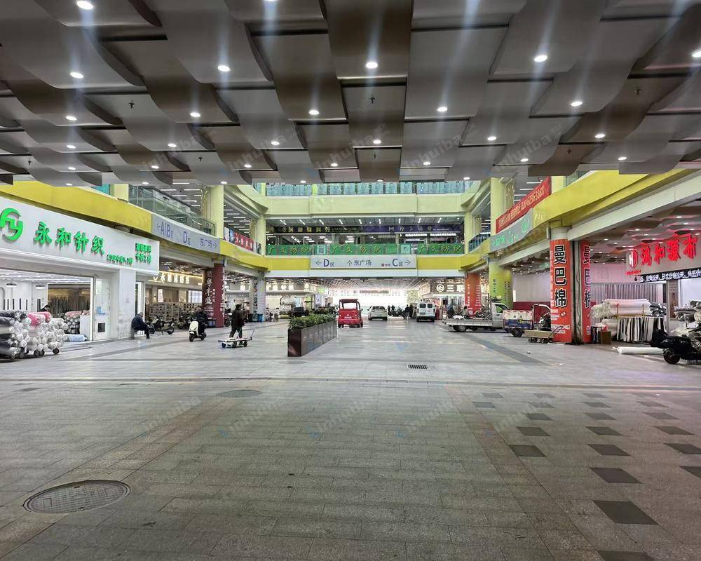 广州珠江国际纺织城 - A馆中庭