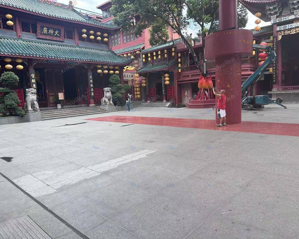 火宫殿(坡子街)总店办公楼 - 火宫殿内场（右）
