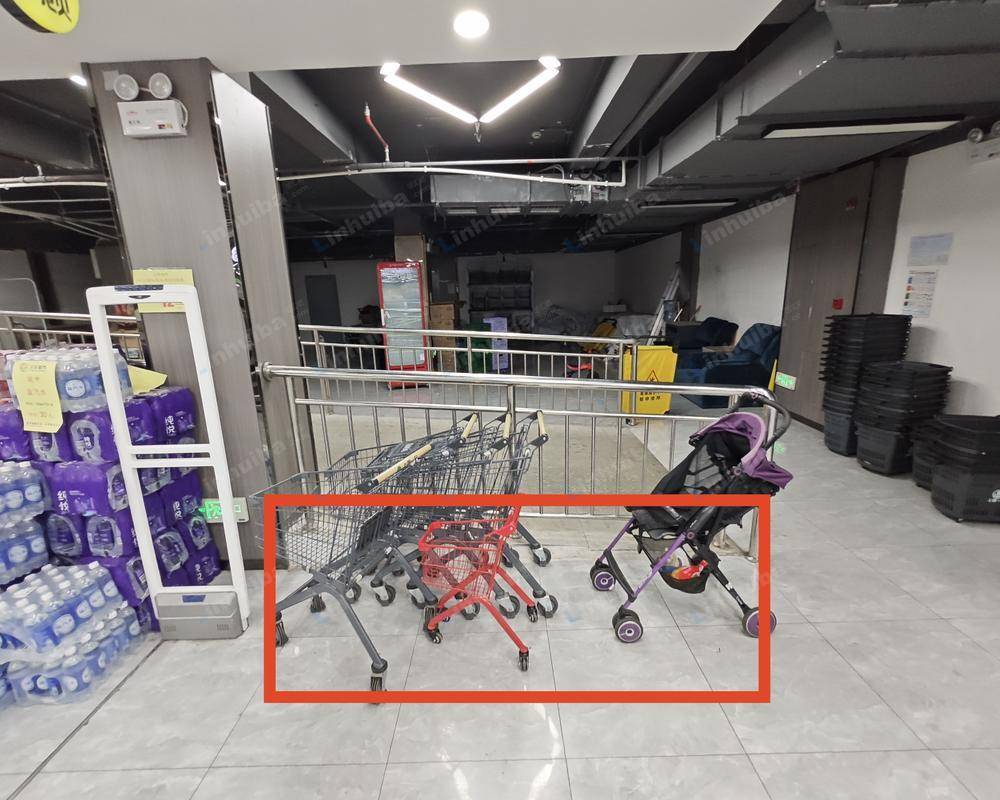 上海元华超市北翼商业街店 - B1层超市出入口