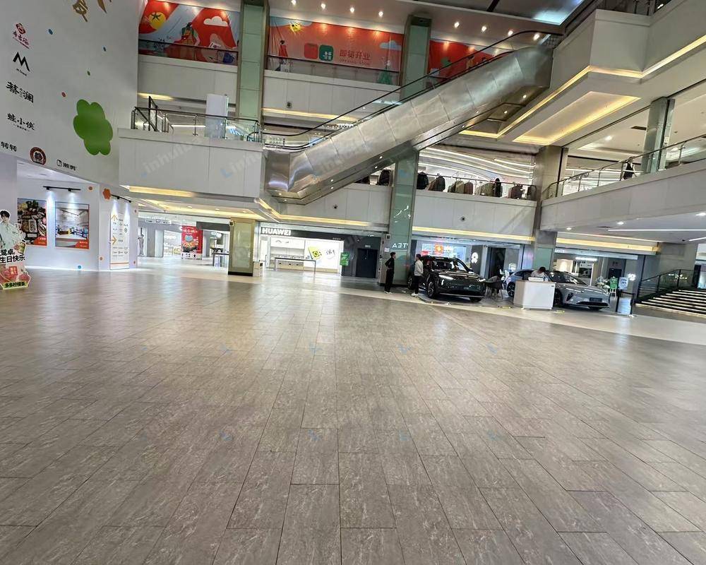 广州东方宝泰购物广场 - B3层大中庭