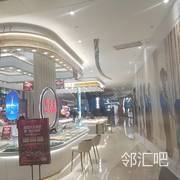 一层中庭旁连廊