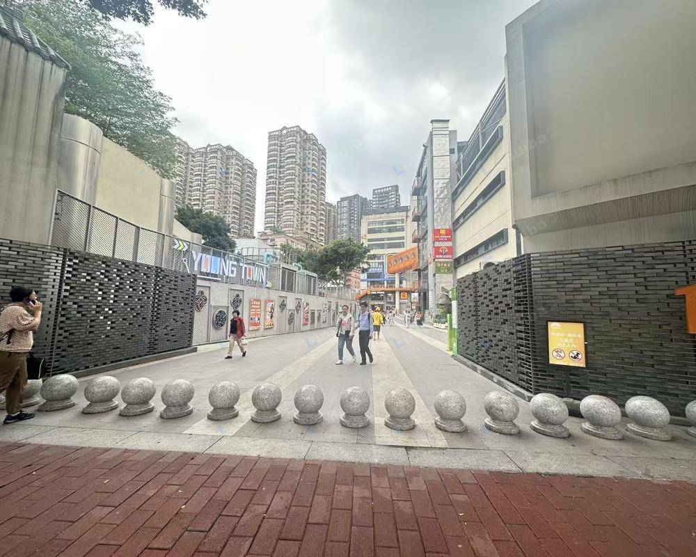 广州扬韬广场 - 东广场