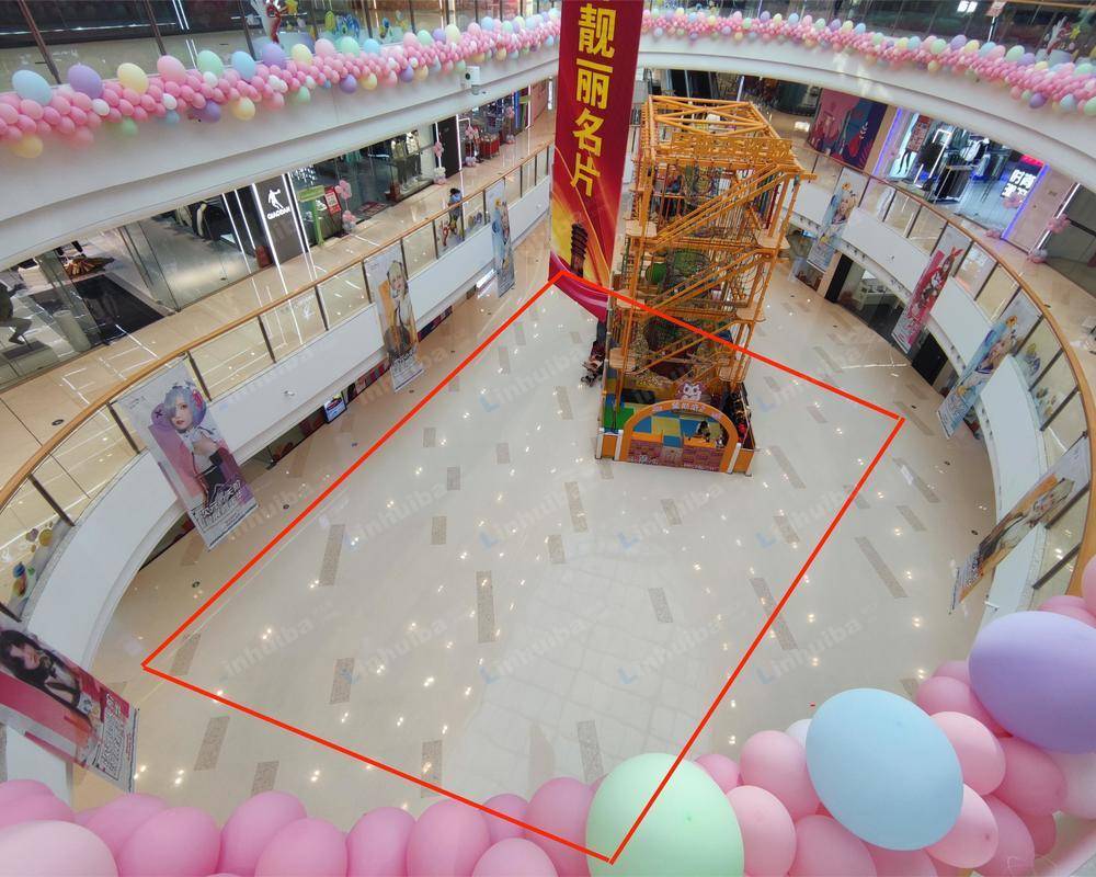 安阳吾悦广场 - 一楼3号门中庭