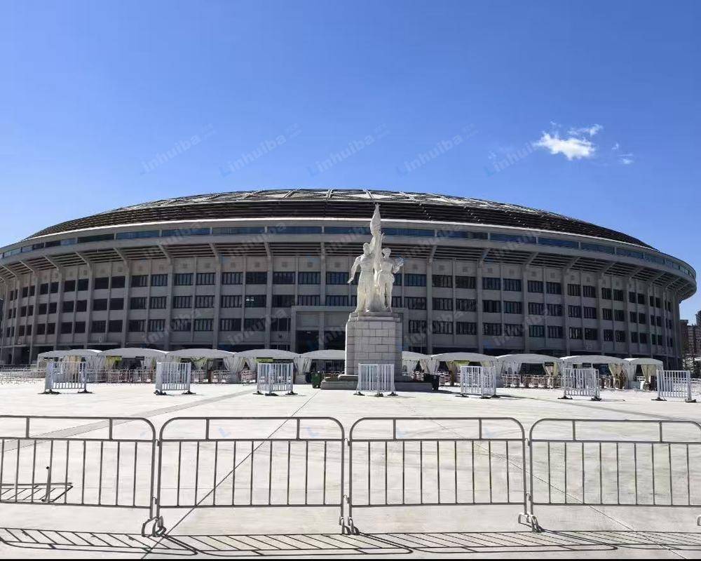 新北京工人体育场 - 北广场