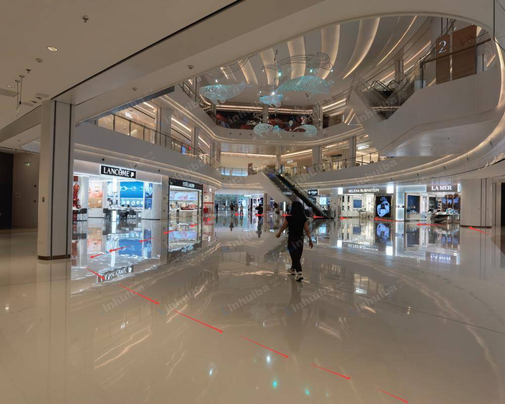 南昌武商Mall - 一层小中庭