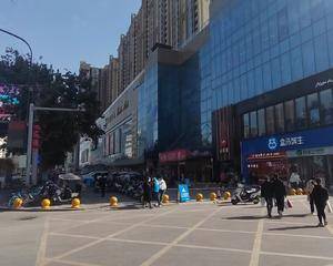 咸阳国际财富购物中心