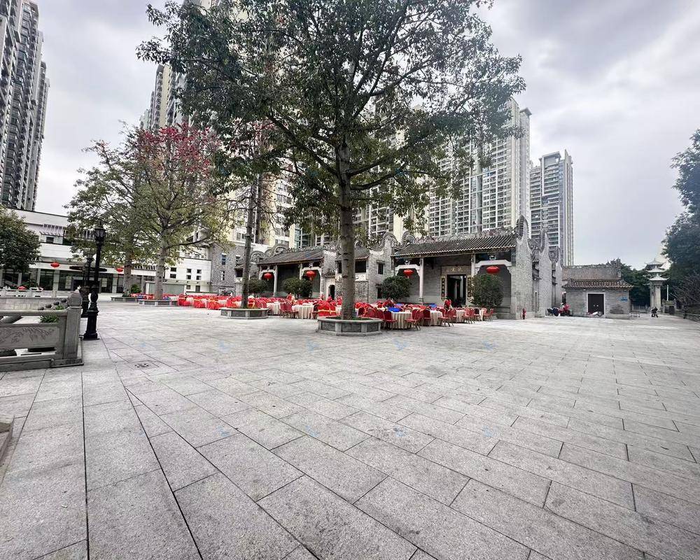 广州猎德祠堂广场 - 外广场