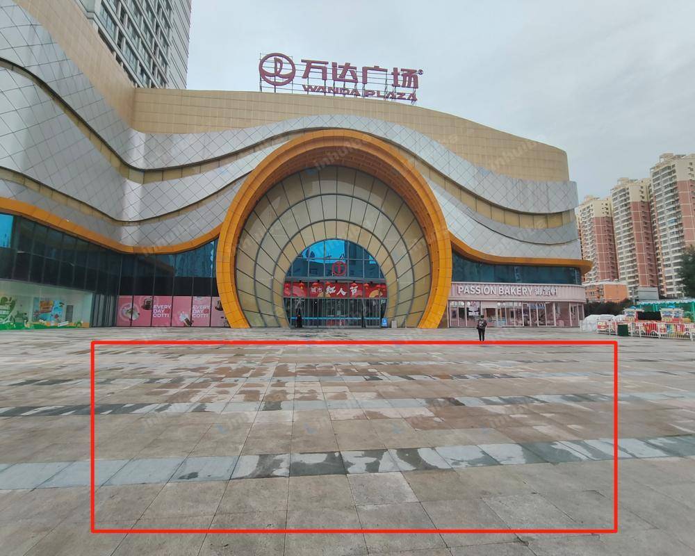 渭南高新万达广场 - 一层外广场