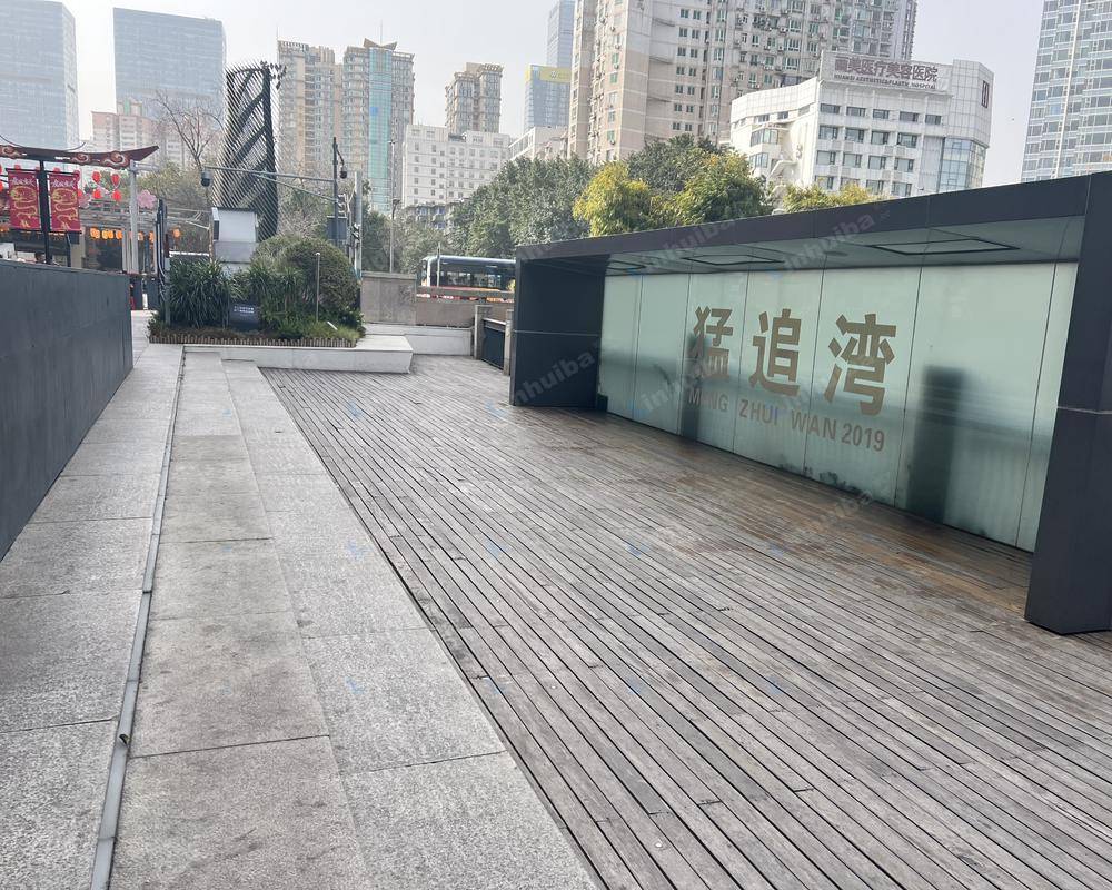 成都望平街 - 入口处通道